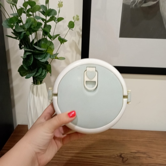 Miniso Bento Storage Box - Picture 2 of 10